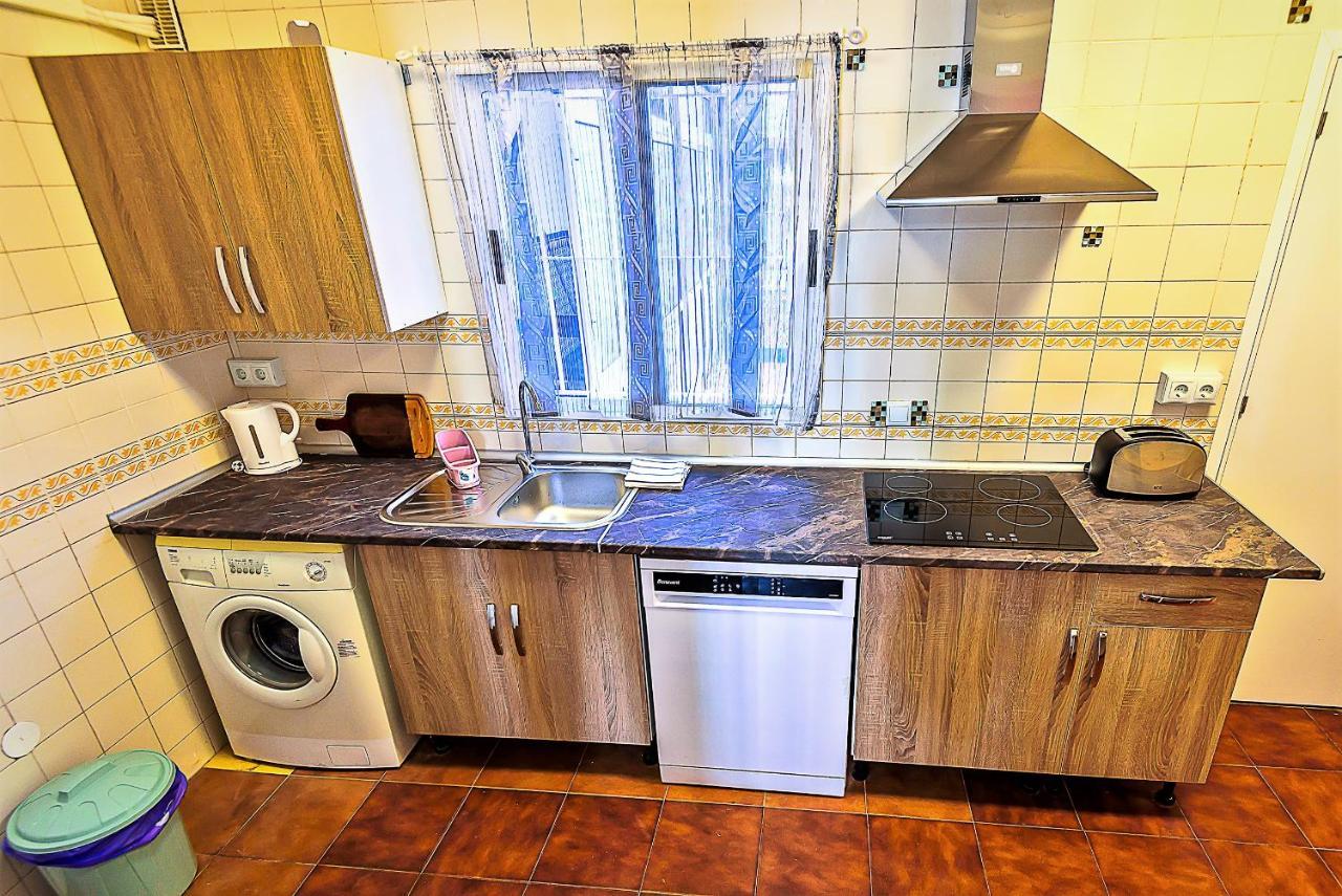 Misericordia 4-bedroom With Lift Apartment *